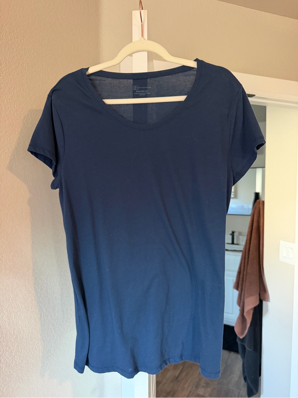 No Boundaries Navy Scoop Neck Short Sleeve Tee